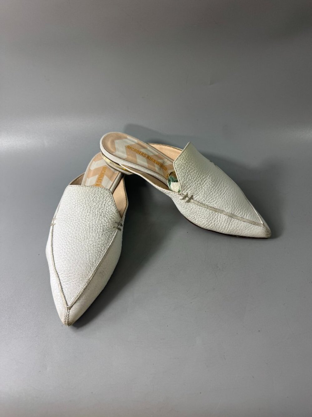Nicholas Kirkwood BEYA White Leather Flat Mules, Size 35